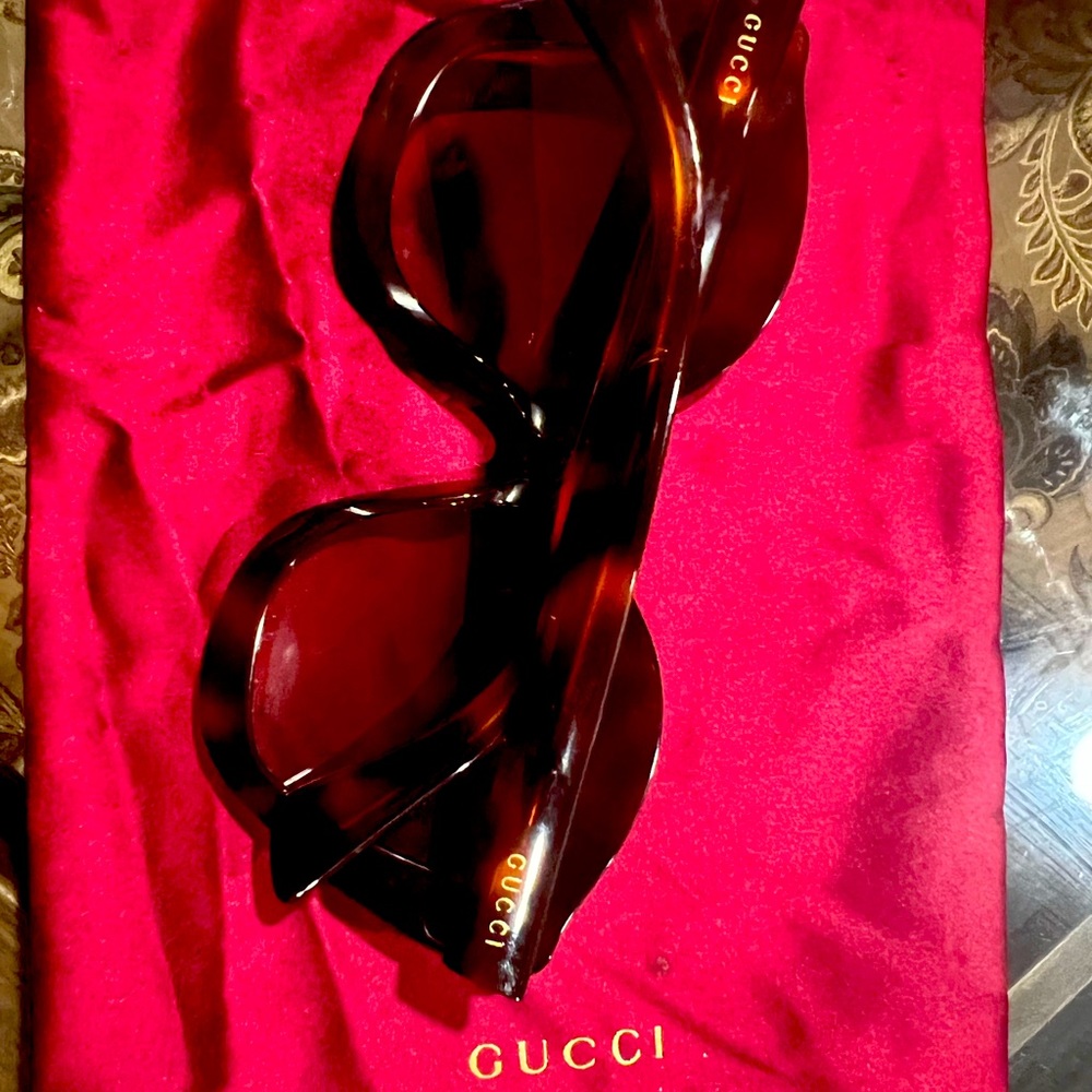 Gucci sunglasses
